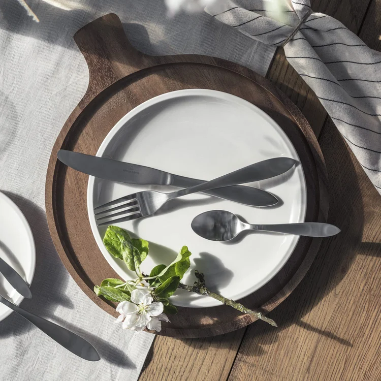 venkovní stolování