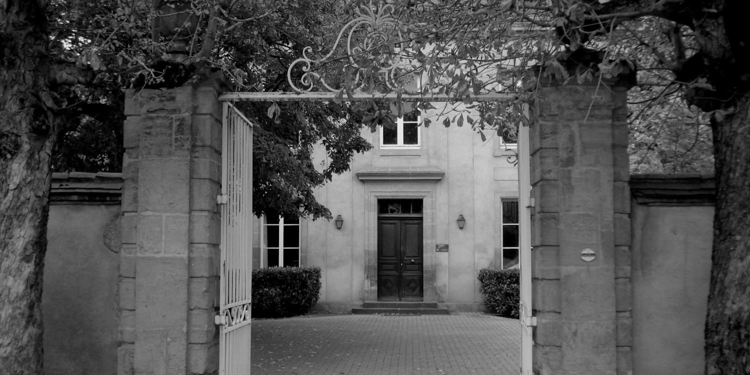 Umění země a ohně. Keramika je materiálem, který nikdy nezestárne