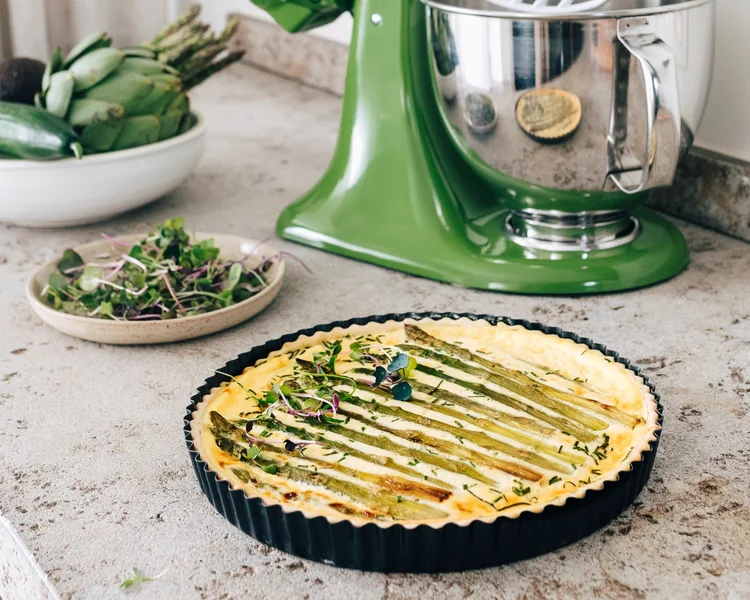 Jarný quiche so špargľou