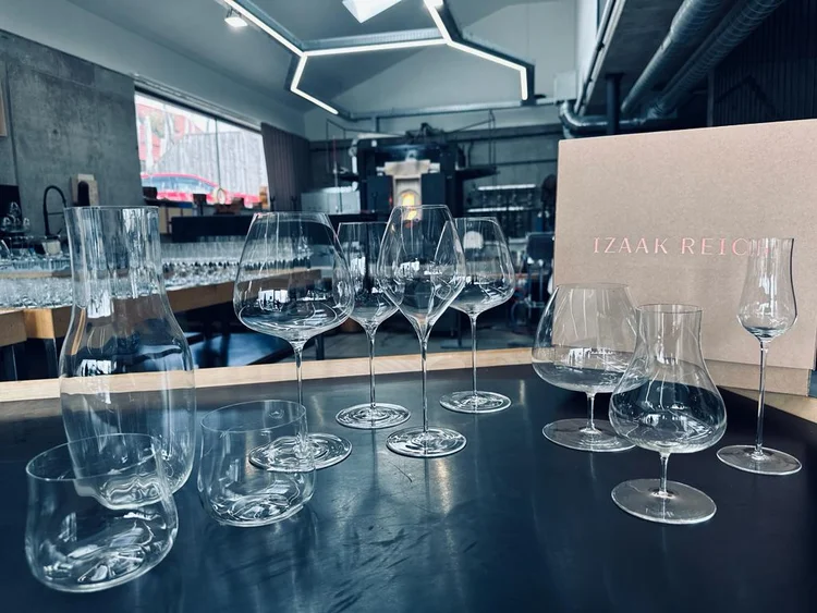 Izaak Reich Linden – výnimočné ručne fúkané nápojové sklo