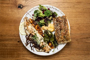 Zubáč, focaccia a chilli majonéza podla Lény Brauner