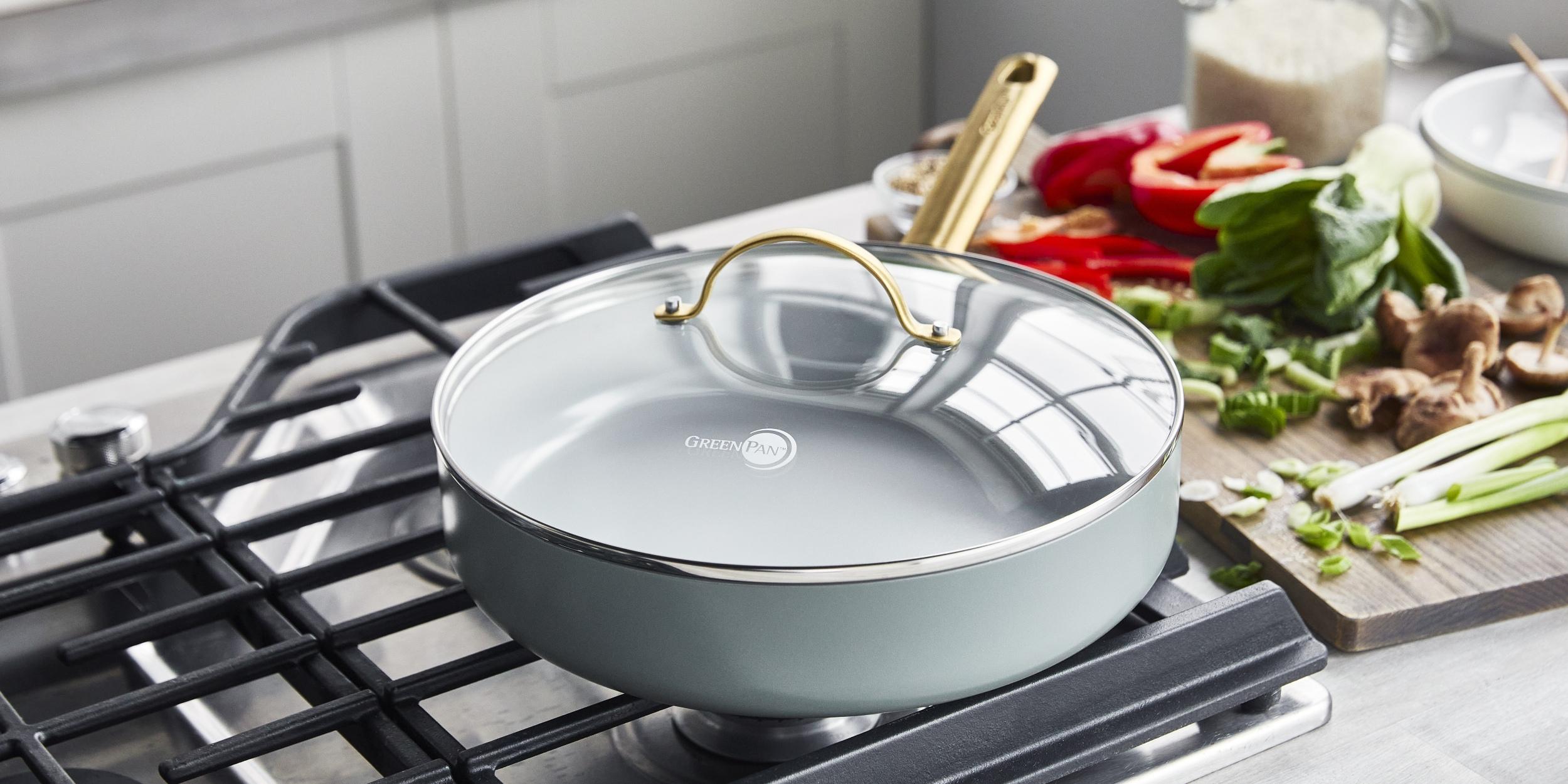 Losos, pečené brambory a clafoutis - menu z pánve