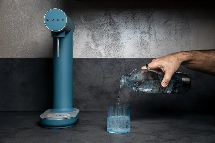 Perlivá voda s domácím sirupem