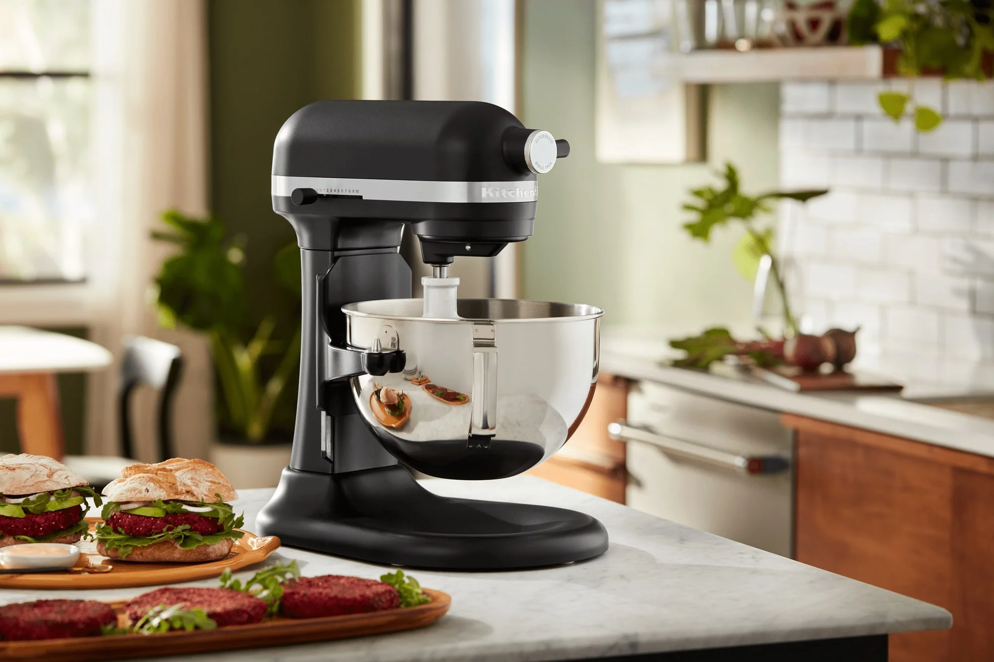 8f64e4b9-b78b-41fa-98fe-ab047d11090a