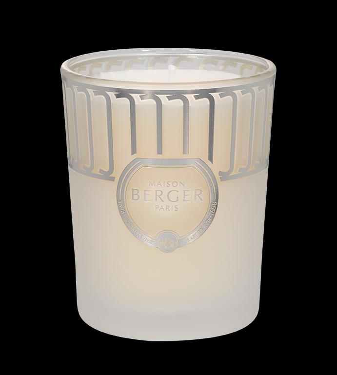 BERGER Land svíčka Čistý bílý čaj 180g bílá ojíněná (EOL)