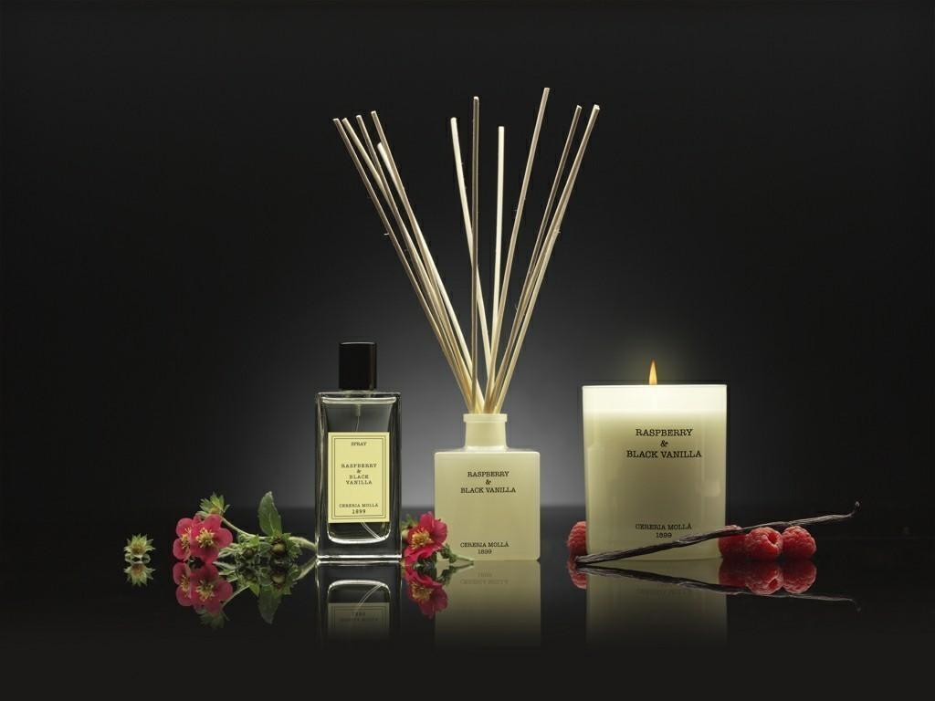 CERERIA MOLLA Boutique difuzér Raspberry & Black Vanilla 0,1l krémový  (EOL)