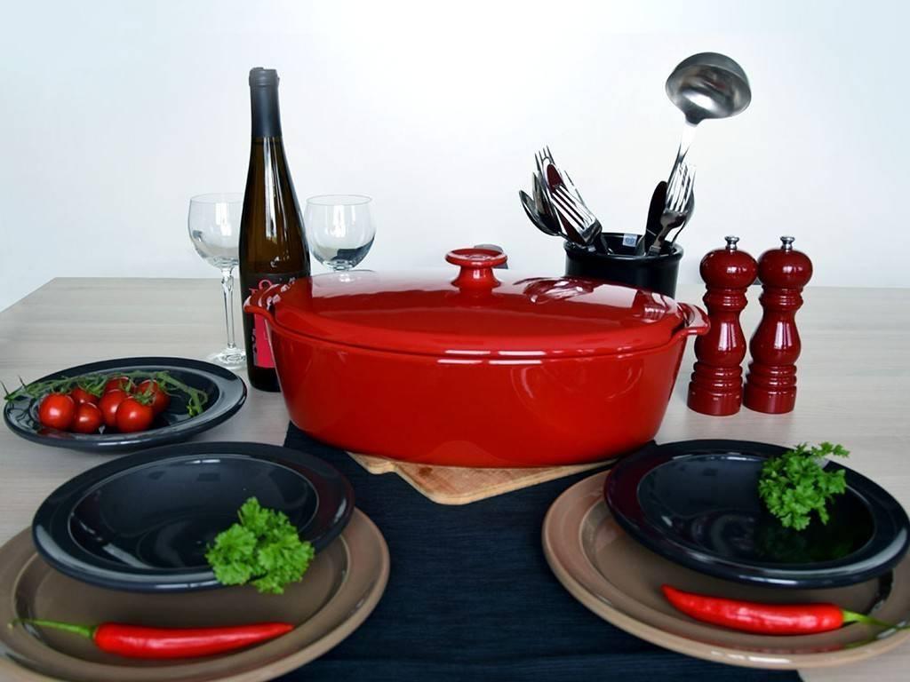 EH Oválný pekáč s poklicí 5,8l