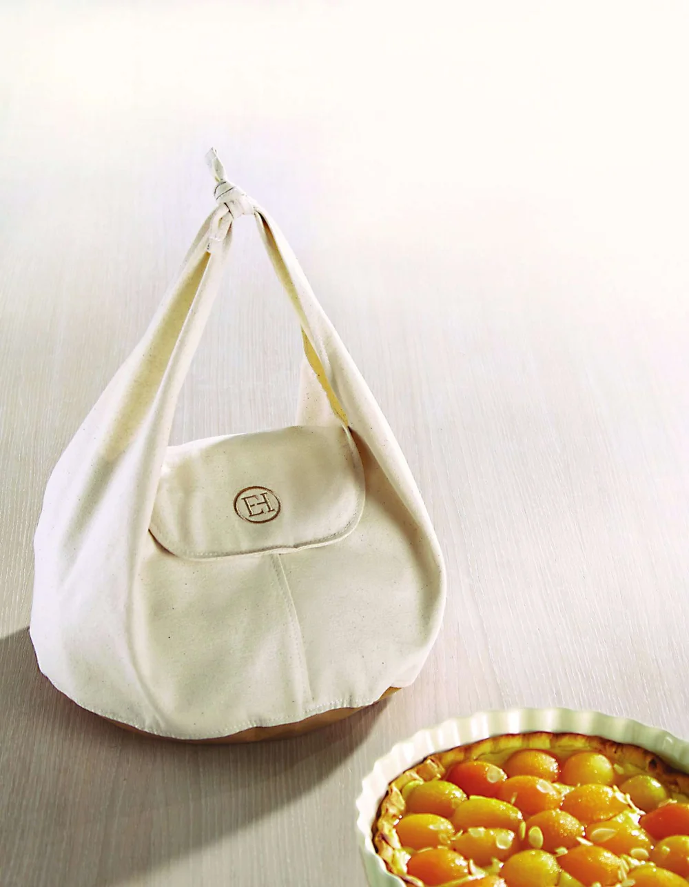 Travel Tart, 18 x 14 x 3 cm