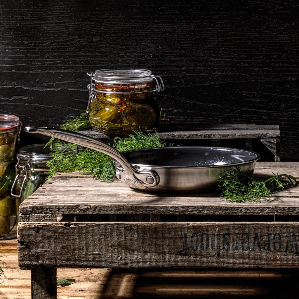 GreenPan PREMIERE pánev 24cm 2021