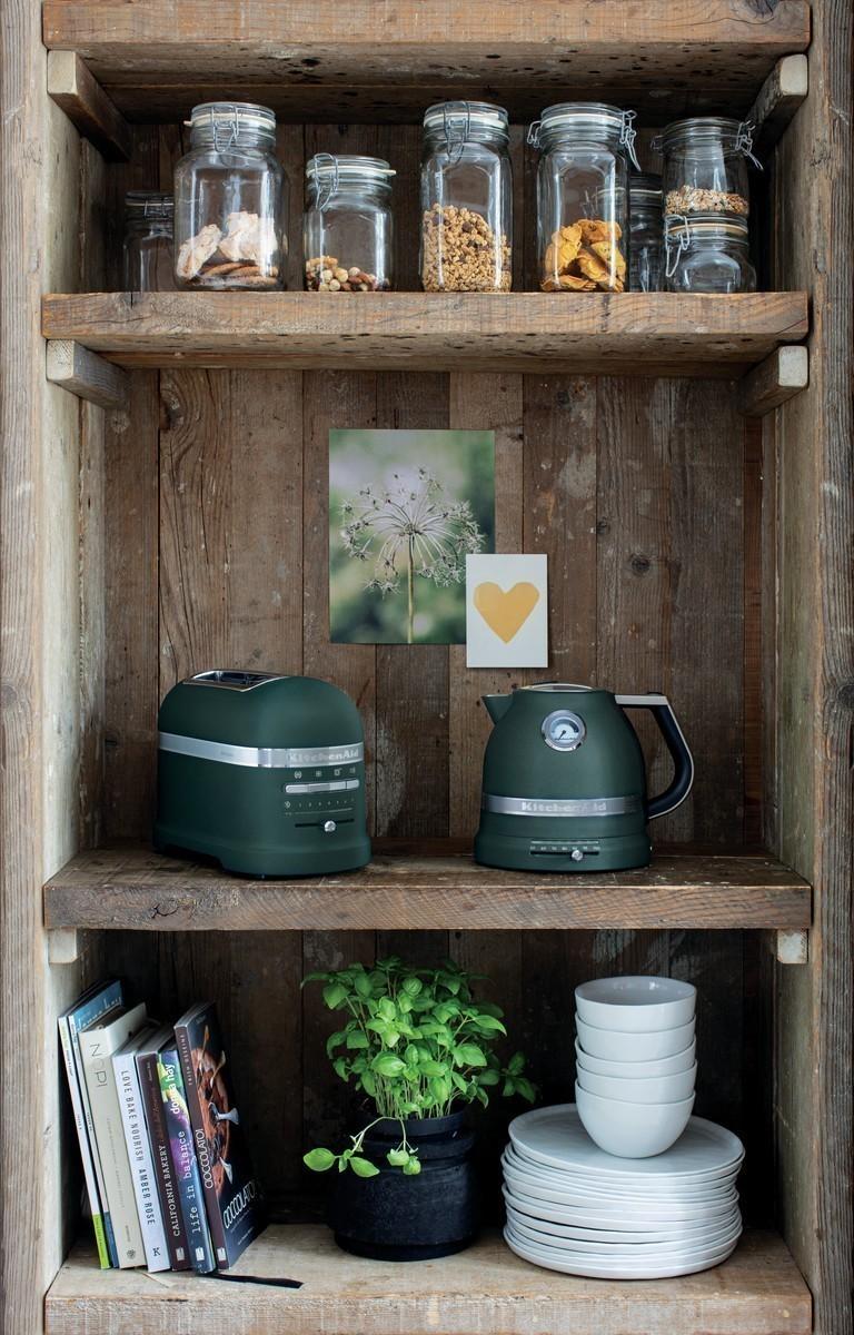 Retro rýchlovarná kanvica Artisan 5KEK1522, 1,5 l, čierna liatina