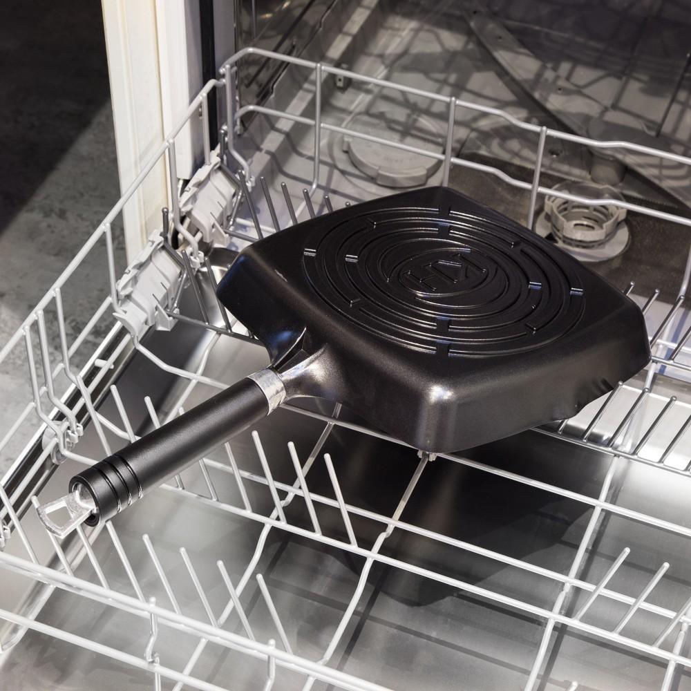 Grilovacia panvica Excellence, nepriľnavý povrch, štvorcová, čierna, 25 x 25 cm