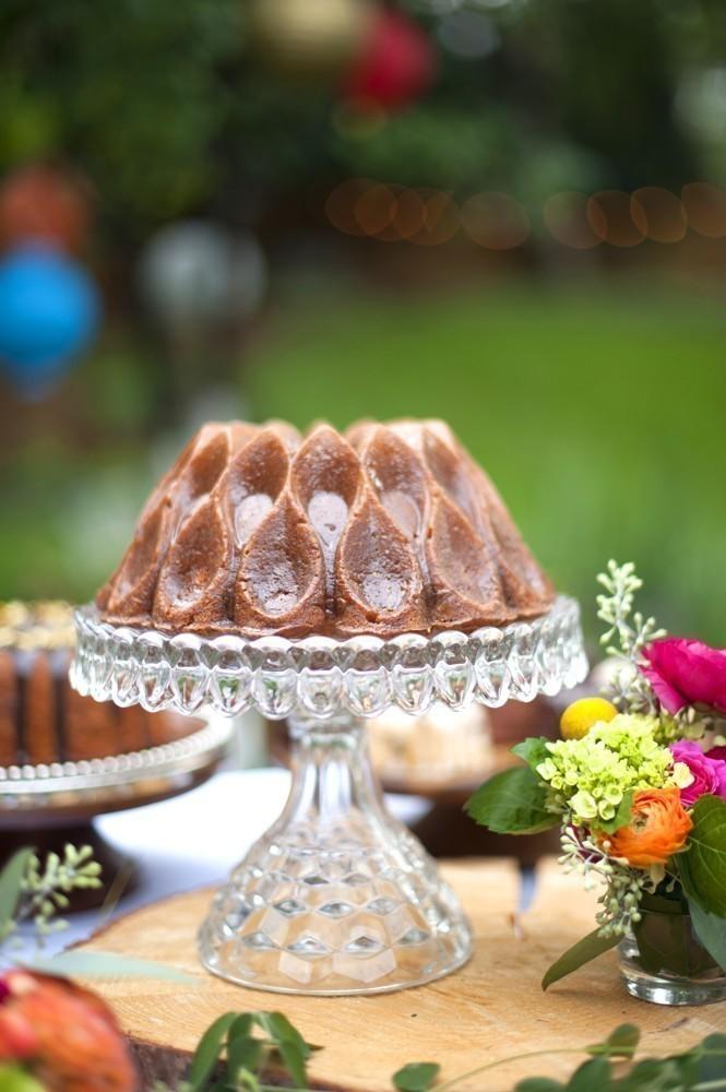 Forma na bábovku Crown, zlatá, 2,3 l