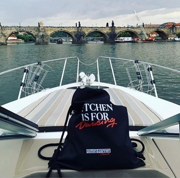 Young Monarch KIFD Stahovací batůžek s potiskem P&P