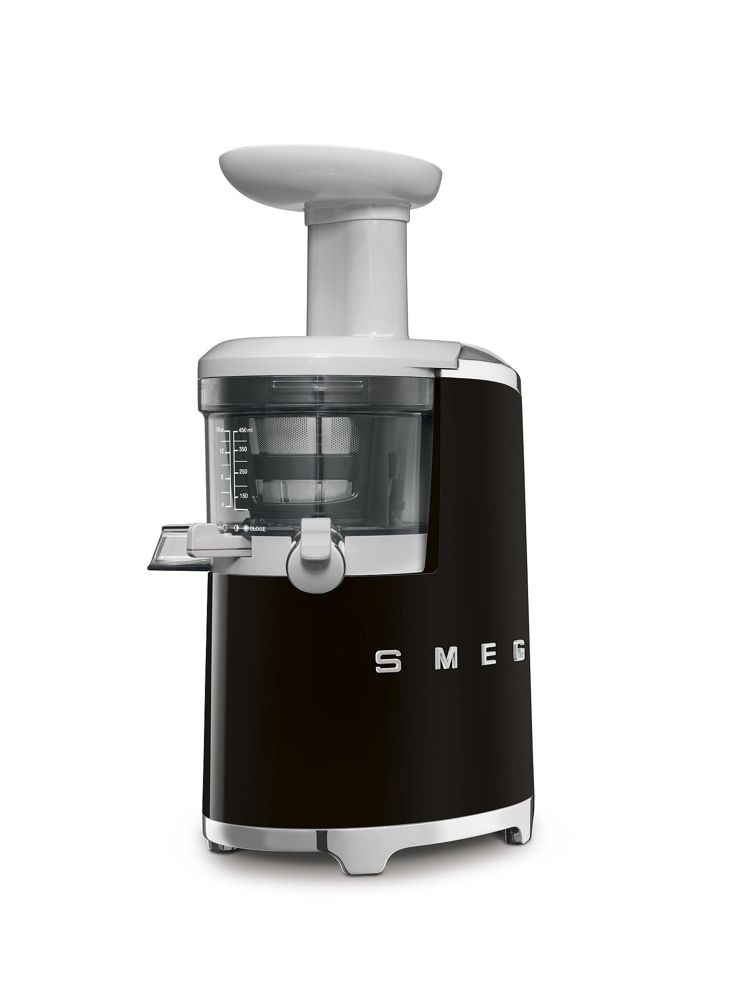 SMEG 50's Retro Style odšťavňovač s příslušenstvím 1l SJF01 (EOL)