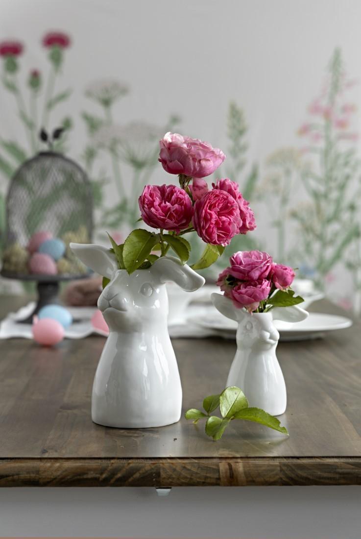 Veľkonočná závesná dekorácia porcelánový zajačik stojaci, 7 cm