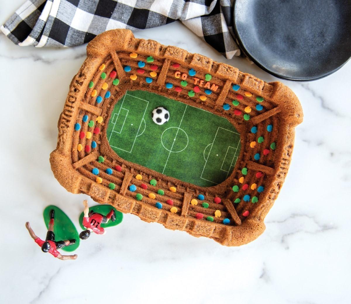 Forma na pečenie Štadión, modrá, 2,13 l