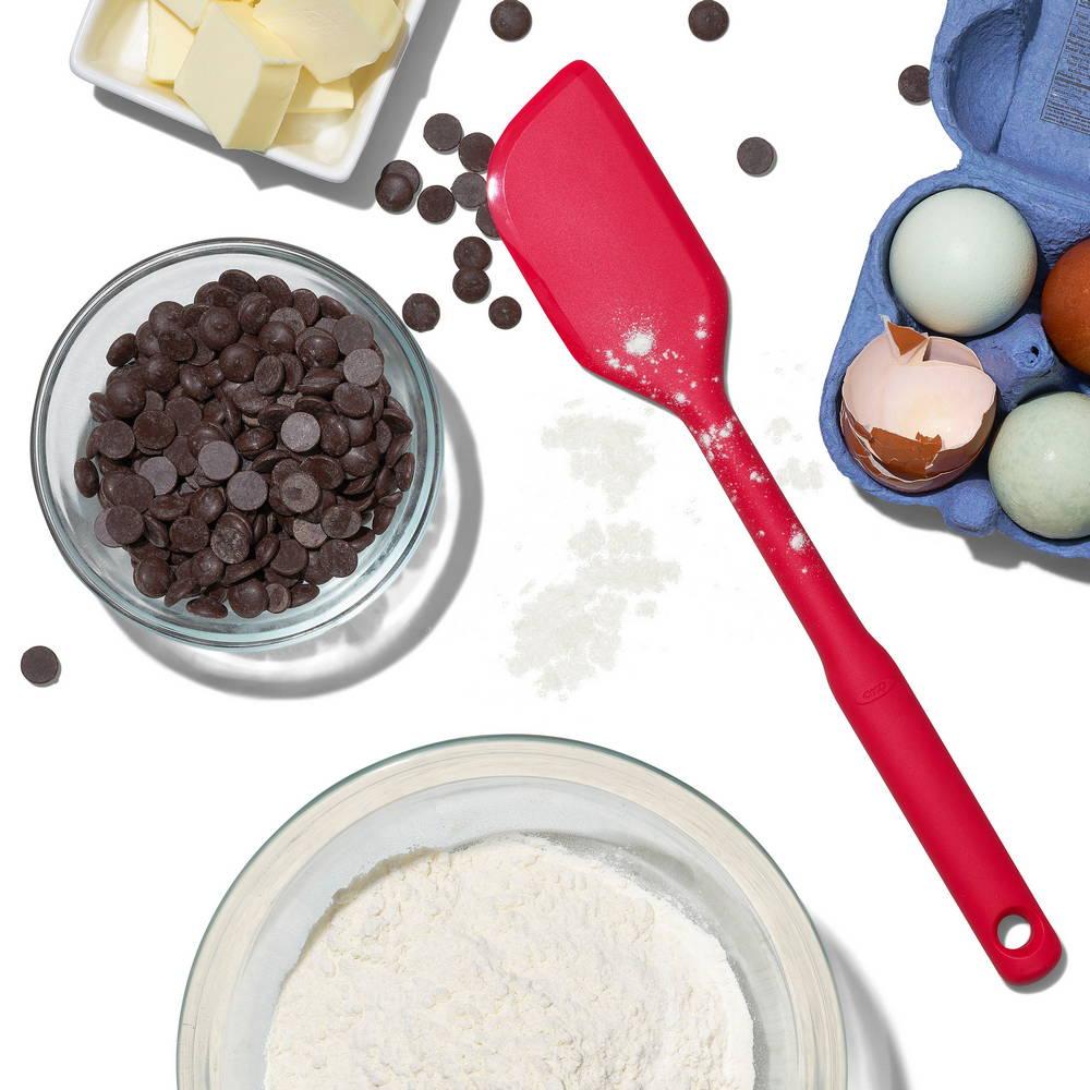 OXO Good Grips silikonová stěrka střední červená