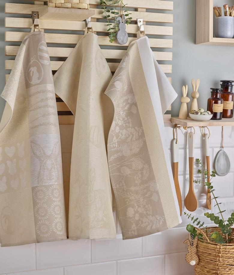 Obrus ​​Letitia, 150 x 250 cm, béžová/biela