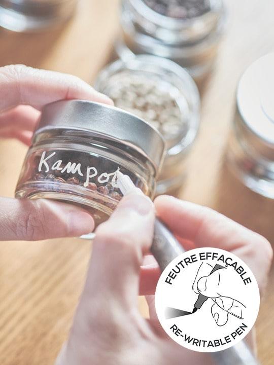 Peugeot Maestro 3 prázdné dózy + tužka