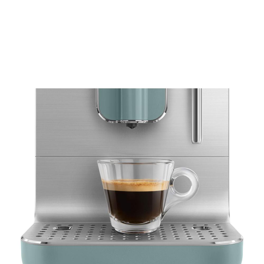 SMEG Automatický kávovar na cappucino 19 barů / 1,4l (EOL)