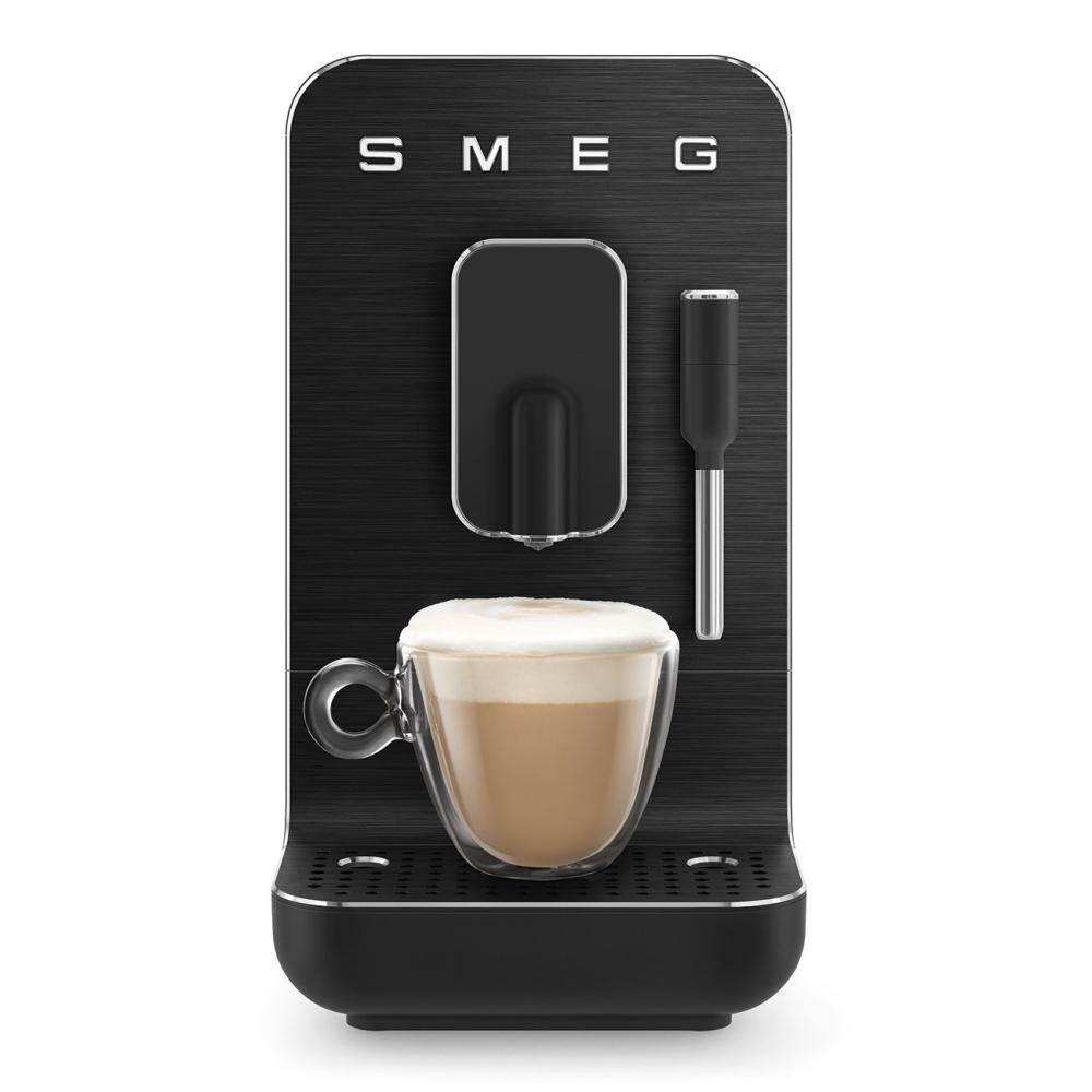 SMEG Automatický kávovar na cappucino 19 barů / 1,4l (EOL)