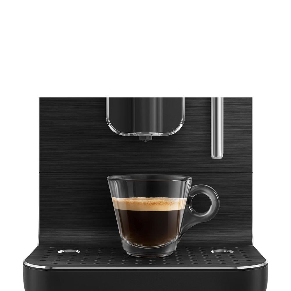 SMEG Automatický kávovar na cappucino 19 barů / 1,4l (EOL)