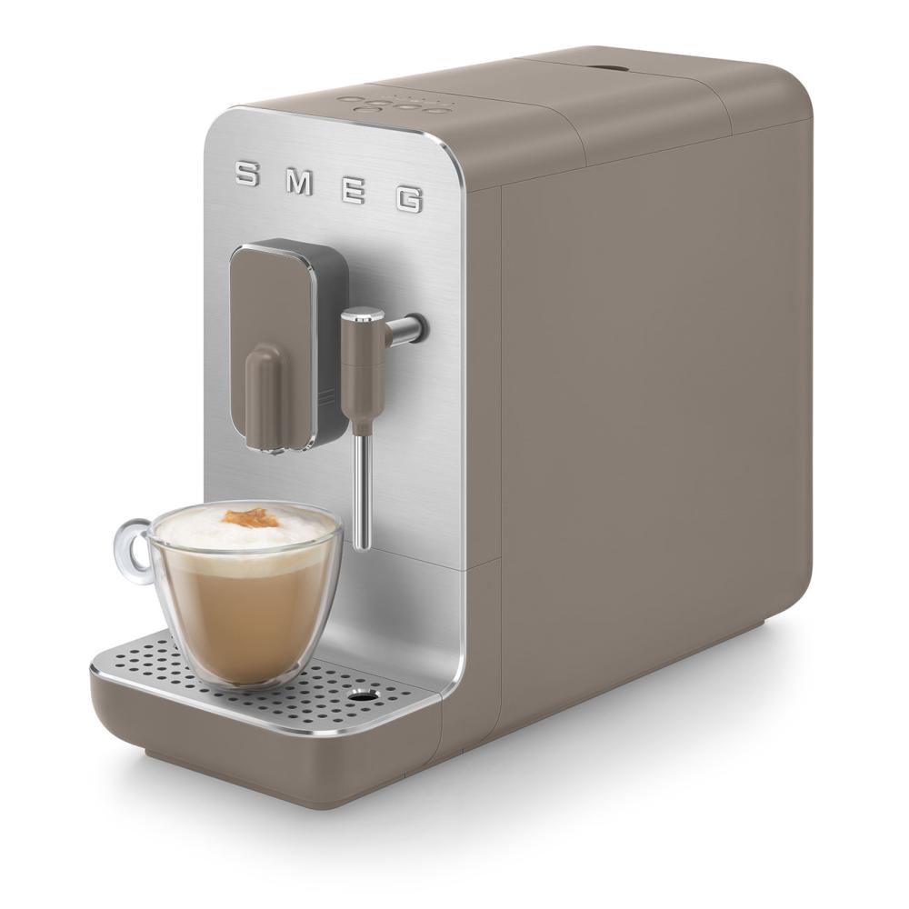 SMEG Automatický kávovar na cappucino 19 barů / 1,4l (EOL)