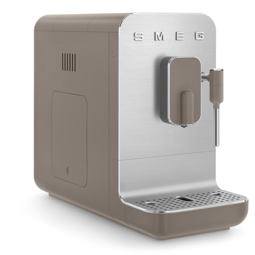 SMEG Automatický kávovar na cappucino 19 barů / 1,4l (EOL)