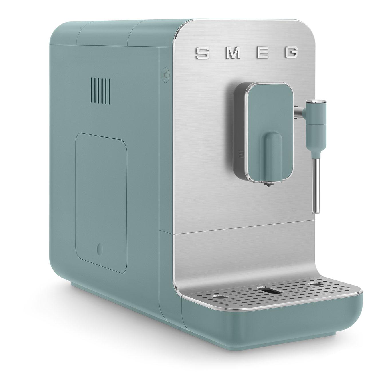 SMEG Automatický kávovar na cappucino 19 barů / 1,4l (EOL)