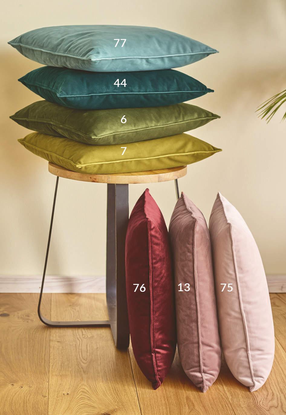 Zamatová obliečka na vankúš Prince, 40 x 40 cm, silver peony