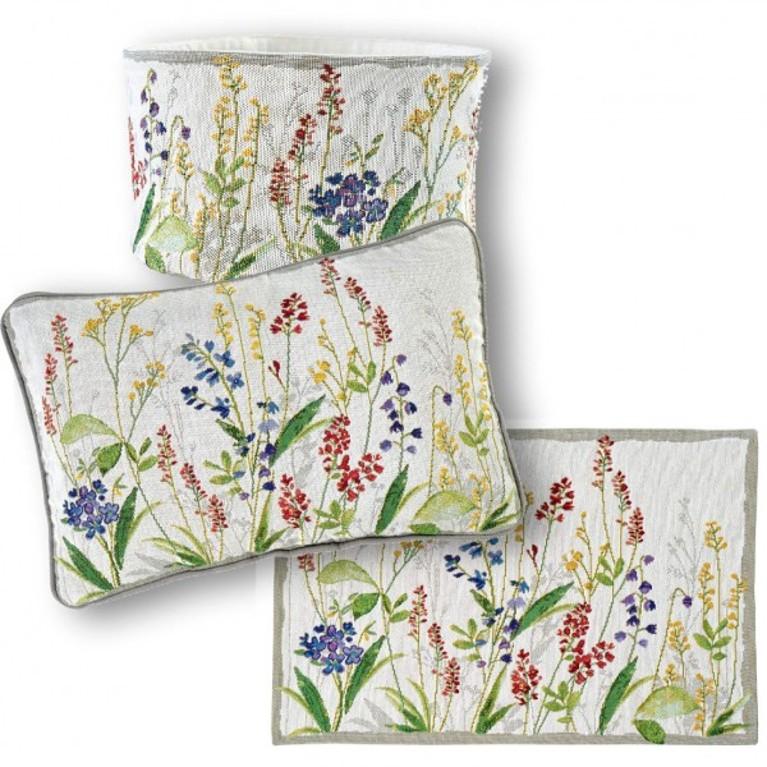 Gobelínový behúň na stôl Flower Meadow, 32 x 96 cm