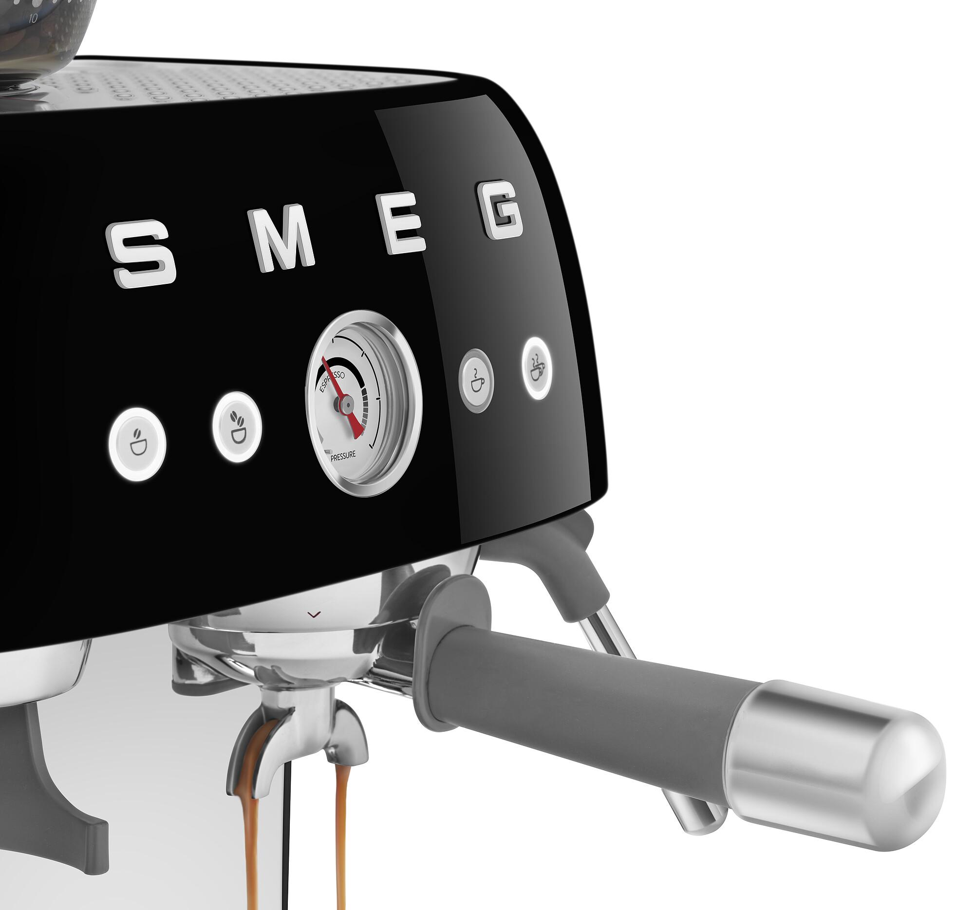 Pákový kávovar s mlynčekom EGF03, 50's Retro Style, čierna