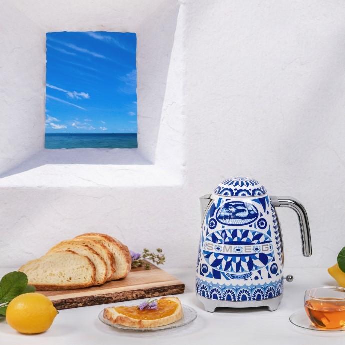 Dolce&Gabbana Rychlovarná kanvica Blu Mediterraneo, 1,7 l 