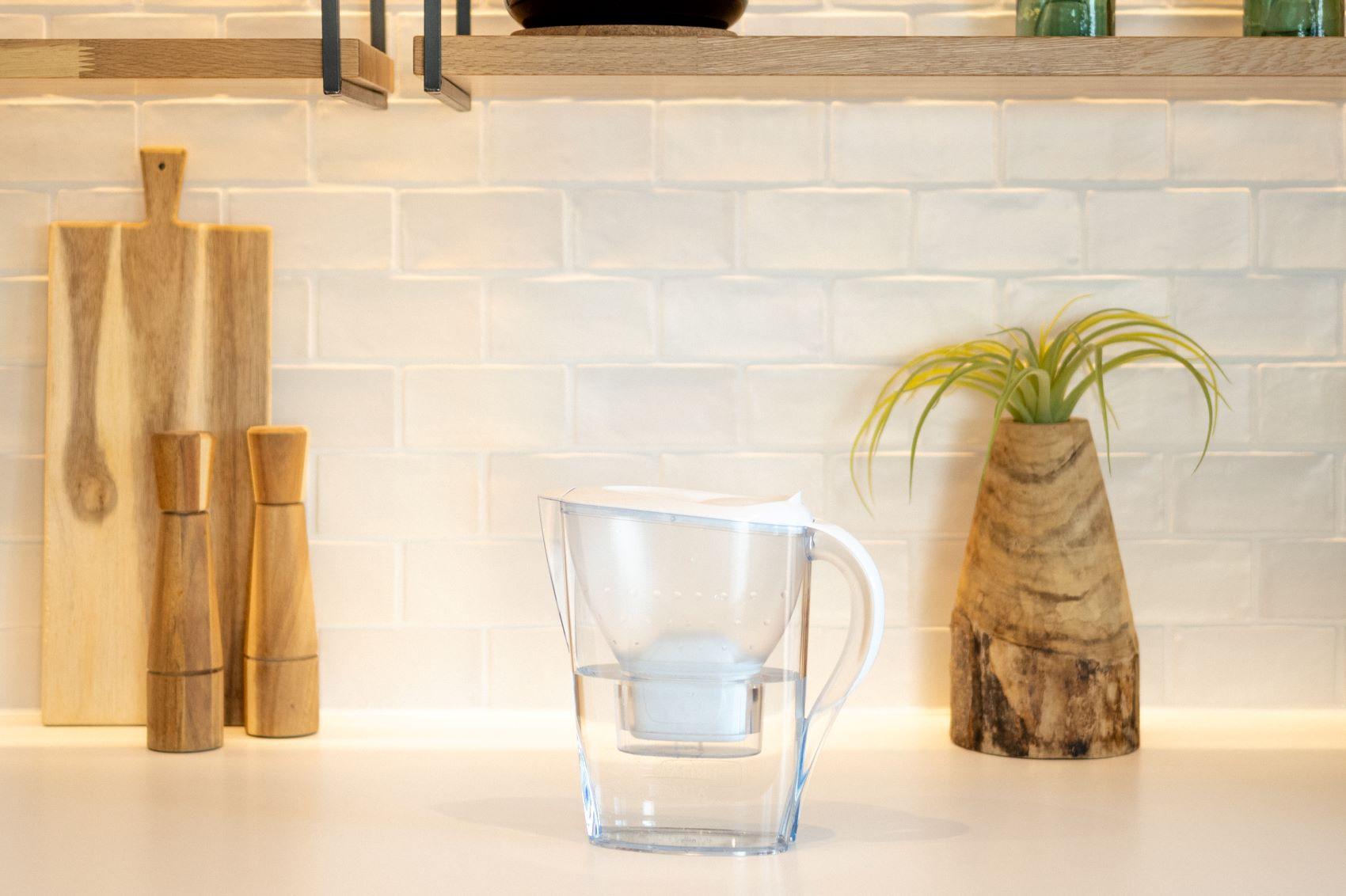 Filtračná kanvica Marella, 2,4 l, biela