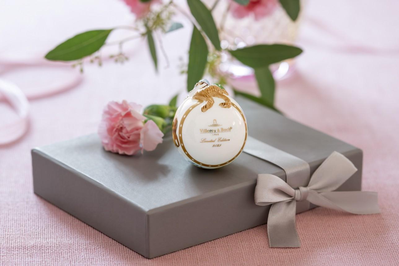 Závesná dekorácia vajíčko Annual Easter Edition 2025, zajačik Max