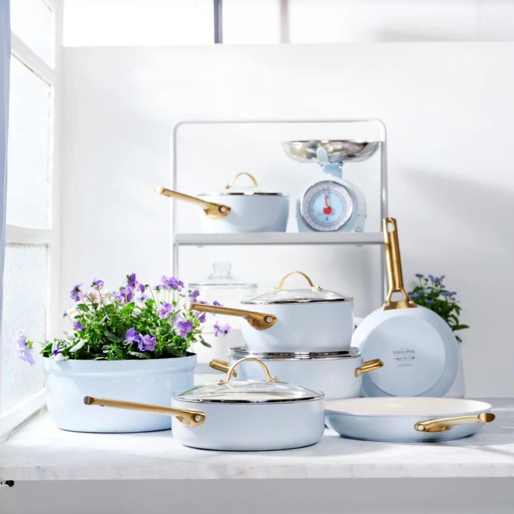 Sada 2 nepriľnavých keramických panvíc Padova 20 + 26 cm, svetlo modrá