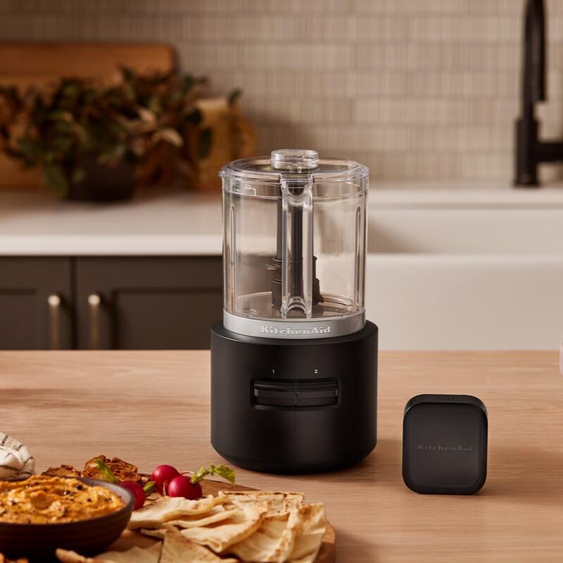 Bezdrôtový sekáčik GO s batériou, 5KFCCR531BM 1,18l, čierna mat