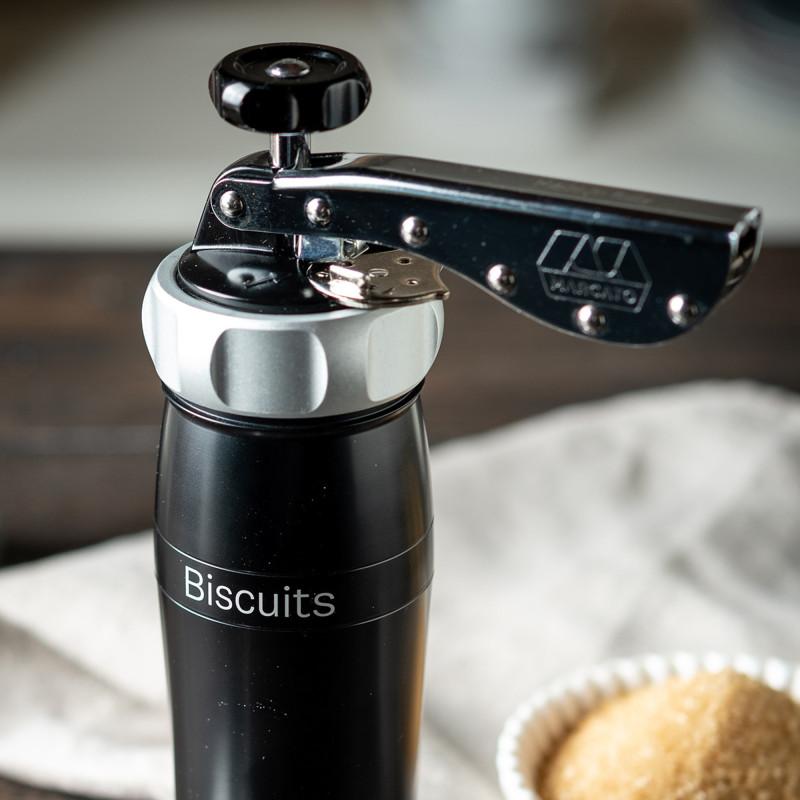 Lis na sušienky dvoch veľkostí + 20 nadstavcov, čierna