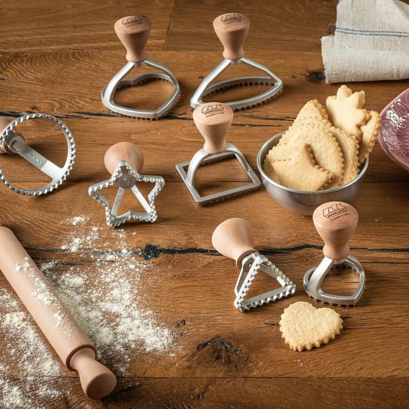 Sada na pečivo: vykrajovač hviezda + embosovaný valček, vločky