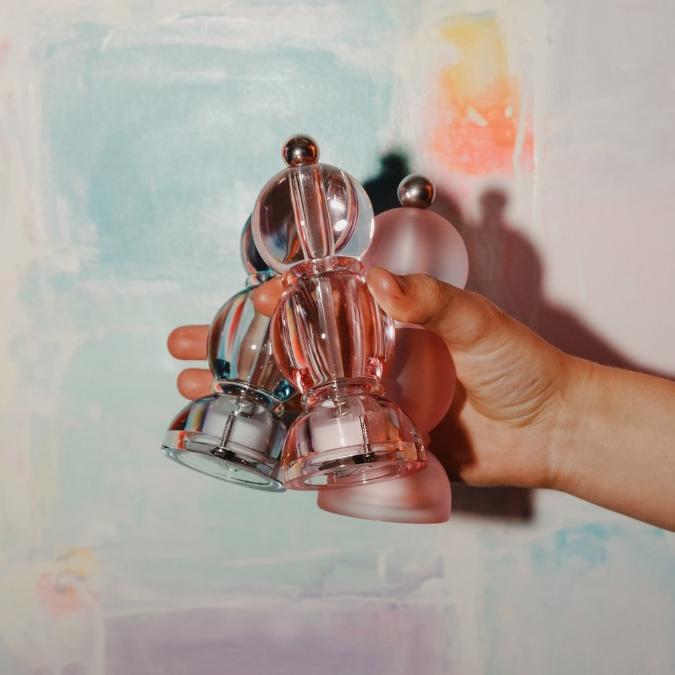 Akrylový mlynček na soľ alebo korenie Mini BOB Icy, 14 cm, modrý