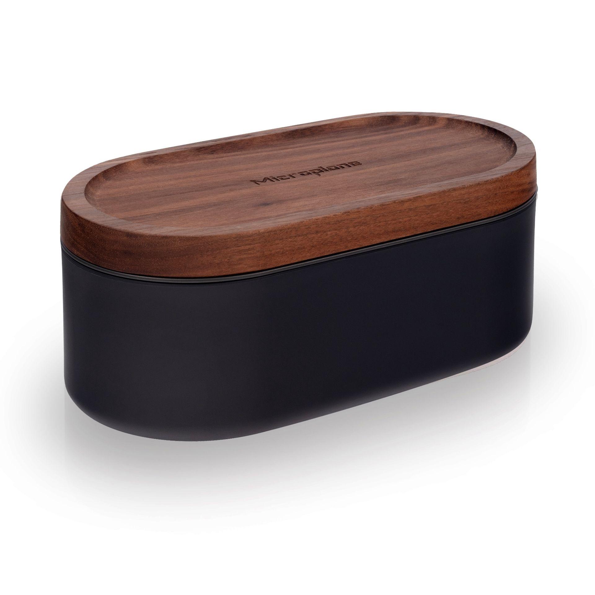 Jemné strúhadlo so zásobníkom a 2 vymeniteľnými viečkami, bambusové viečko