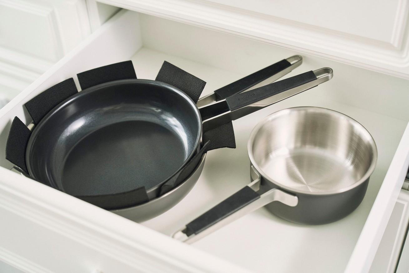 Nepriľnavá panvica Pure s keramickým povrchom, Ø 28 cm, krémová