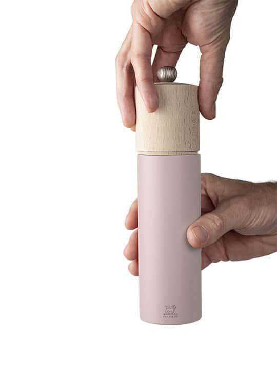 Set mlynčekov na soľ a korenie Boreal, 21 cm + lievik na korenie