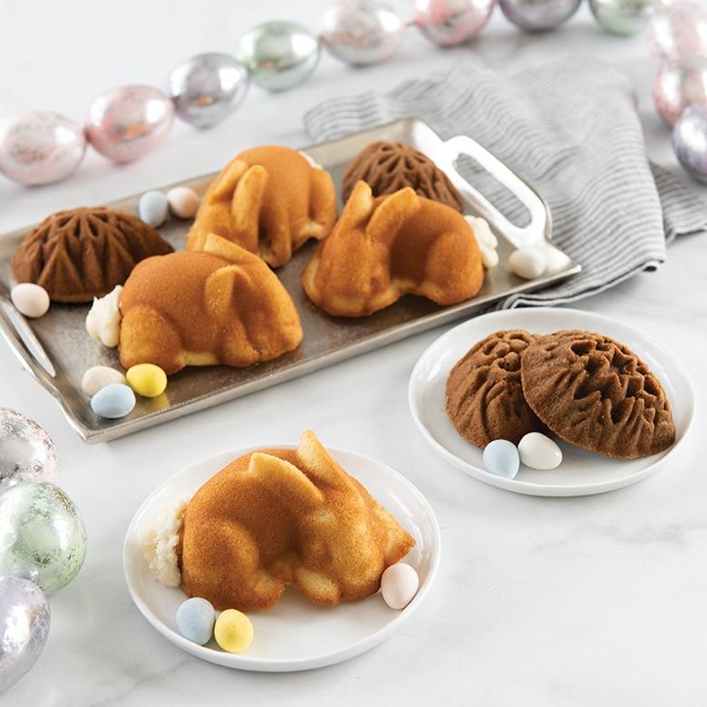 Ornamental Egg Cakelet – Zdobené veľkonočné vajíčka, plát so 6 formičkami, karamelová, 473 ml