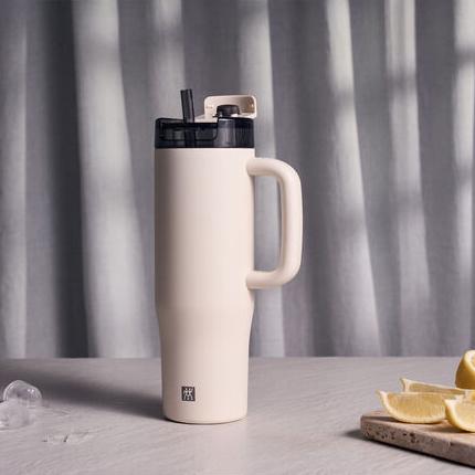 Nerezový termohrnček s uškom Thermo Plus, 0,9 l, krémový