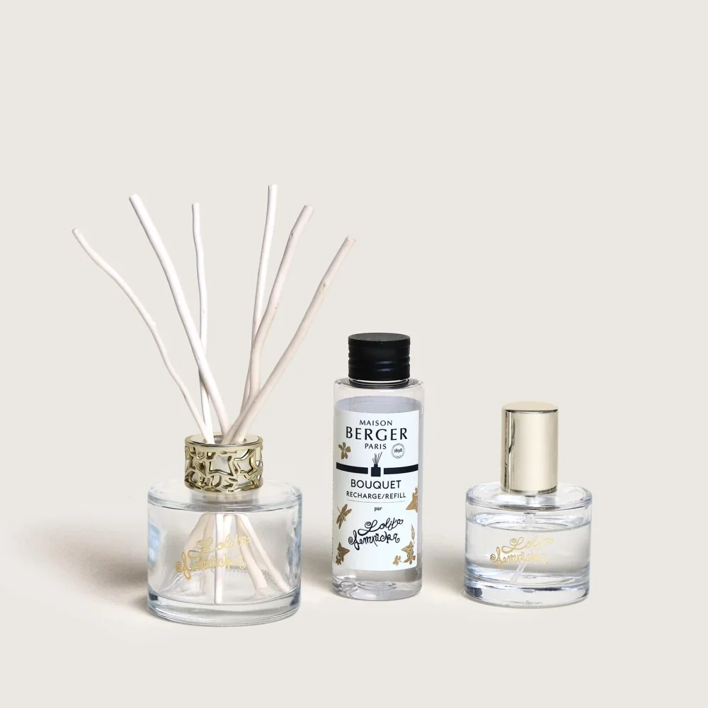 Darčeková sada: aróma difuzér s náplňou 90 ml + bytová vôňa 50 ml, Lolita Lempicka, transparentná