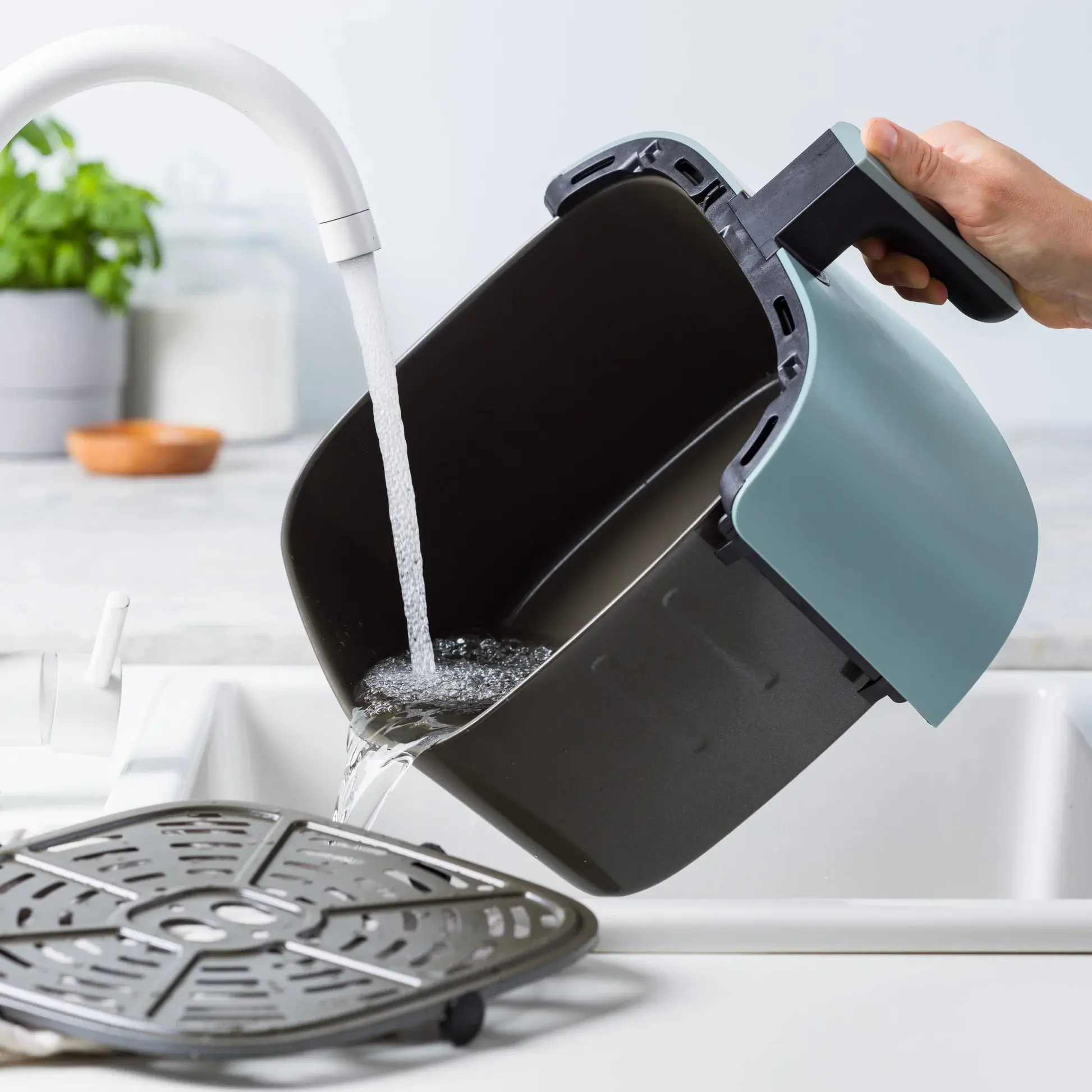 Teplovzdušná fritéza Bistro, 7,2 l, čierna