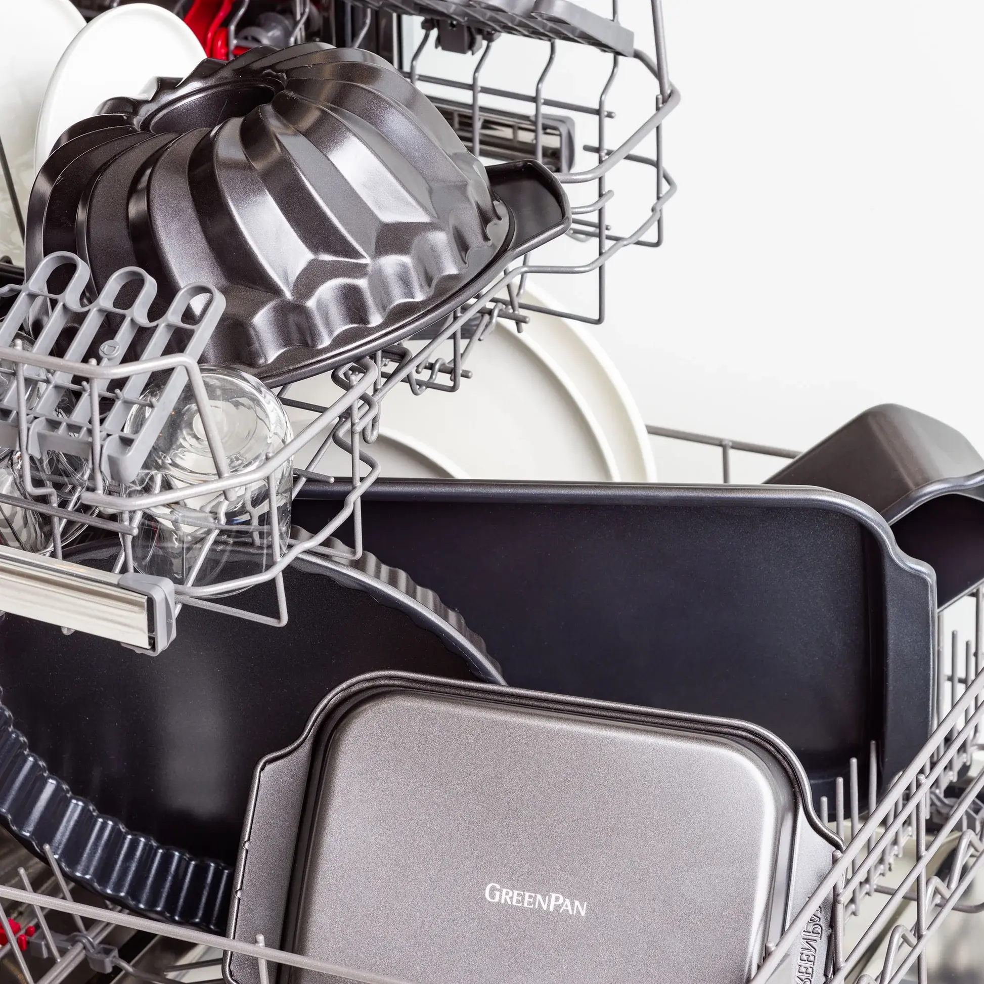 Nízky plech na pečenie s nepriľnavým povrchom, Bistro, 33 × 23 cm, čierna