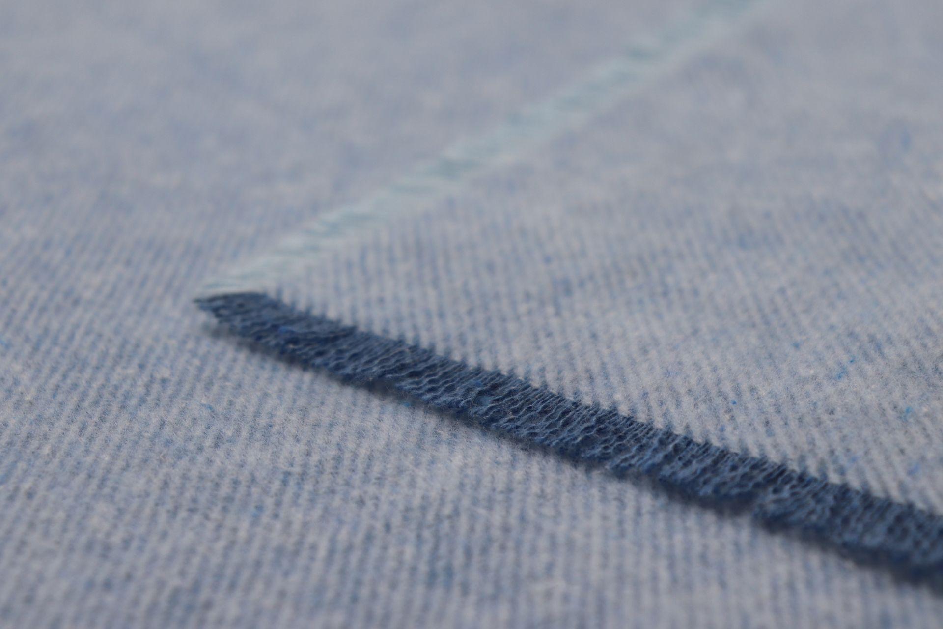 Ľahká deka so strapcami Great Blue, 130 x 170 cm