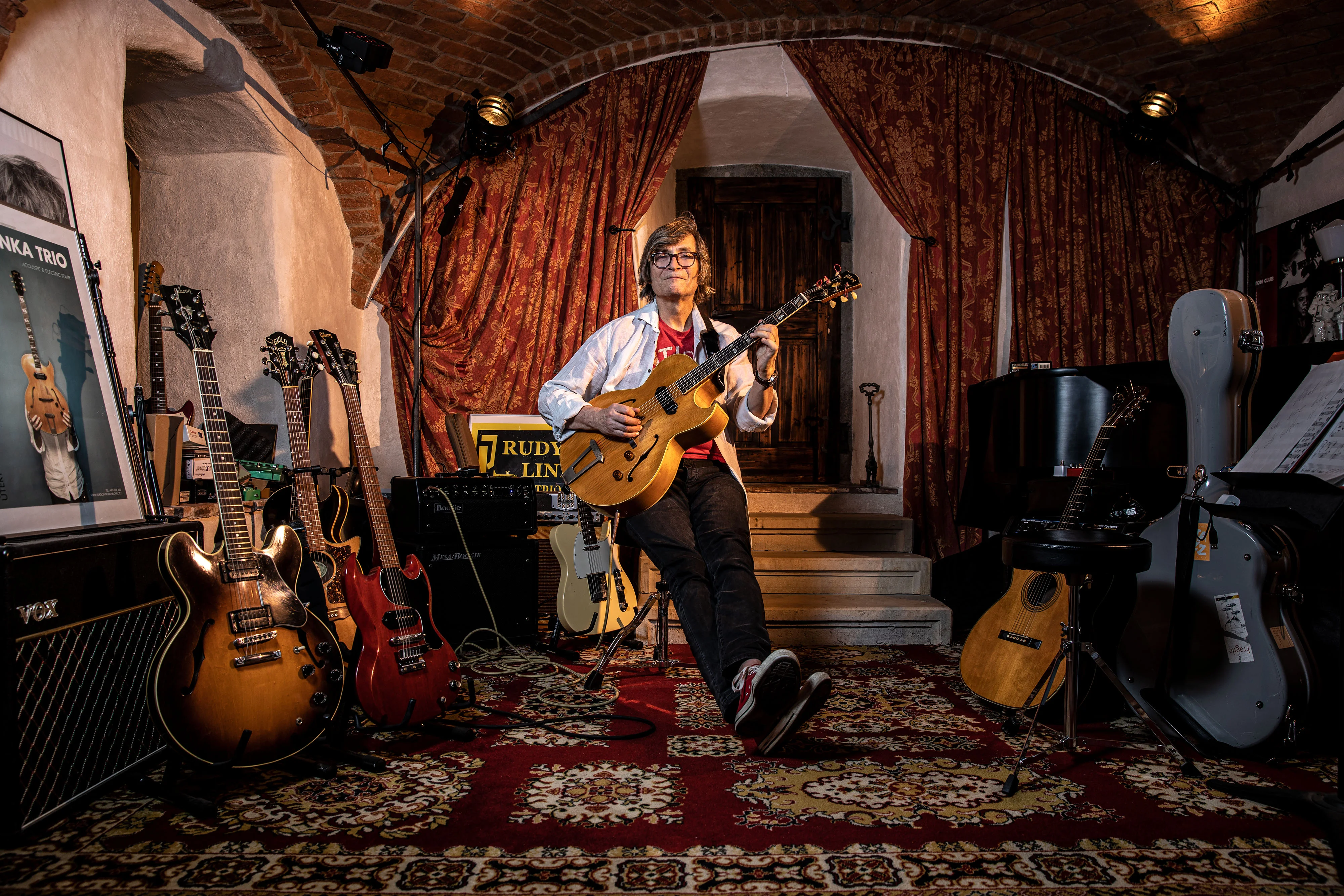 8f8b5ac4-343b-4994-9907-37d16c0d42ba